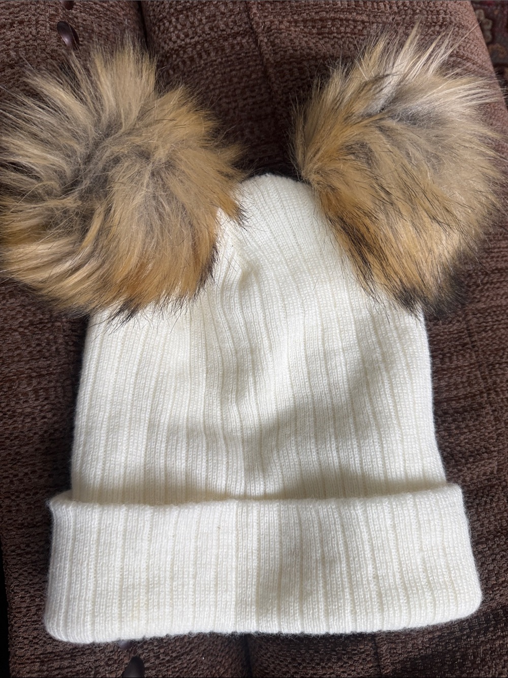 Double Pom Pom Knit Beanie NWOT